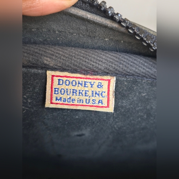 Dooney and Bourke awl leather camera crossbody Bag - Picture 6 of 14